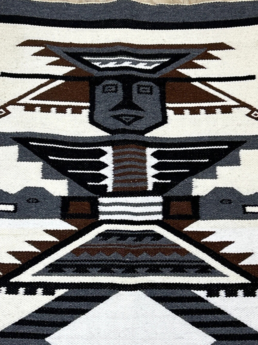 Vintage hand woven Ecuadorian wool area rug - Picture 2 of 5
